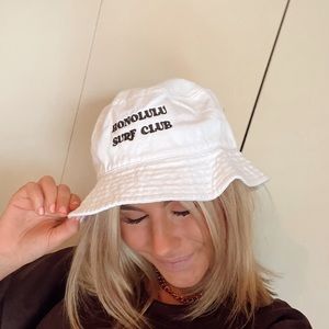 White Buckethat, Beach Hat